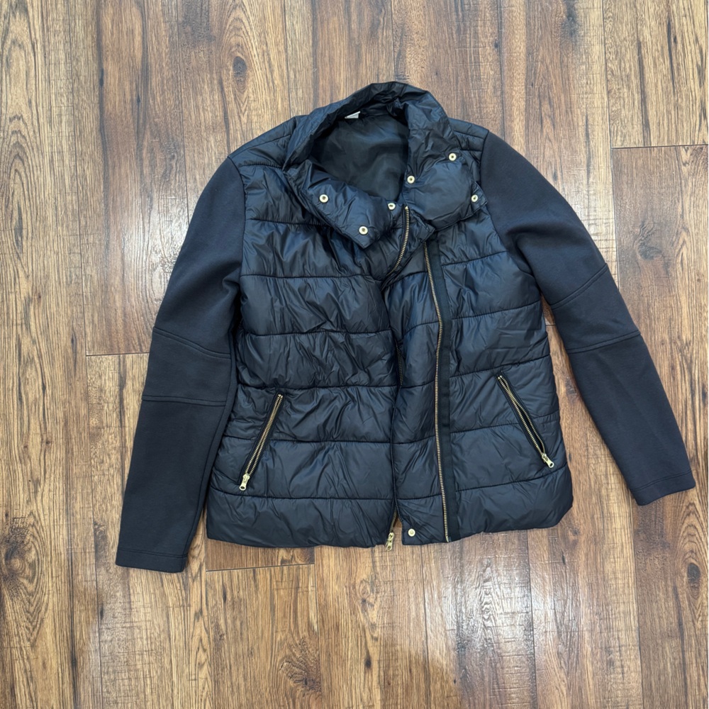 Old Navy Black Puffer Jacket for Women